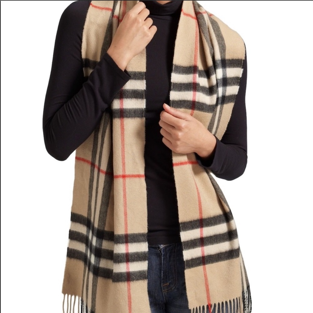 Burberry classic cashmere scarf